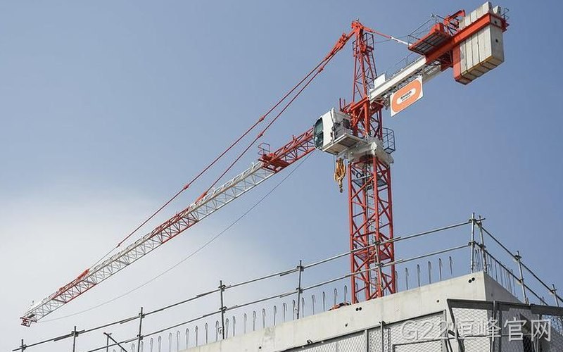 八英寸SiC衬底量产提速 成本下探重塑产业竞争格局
